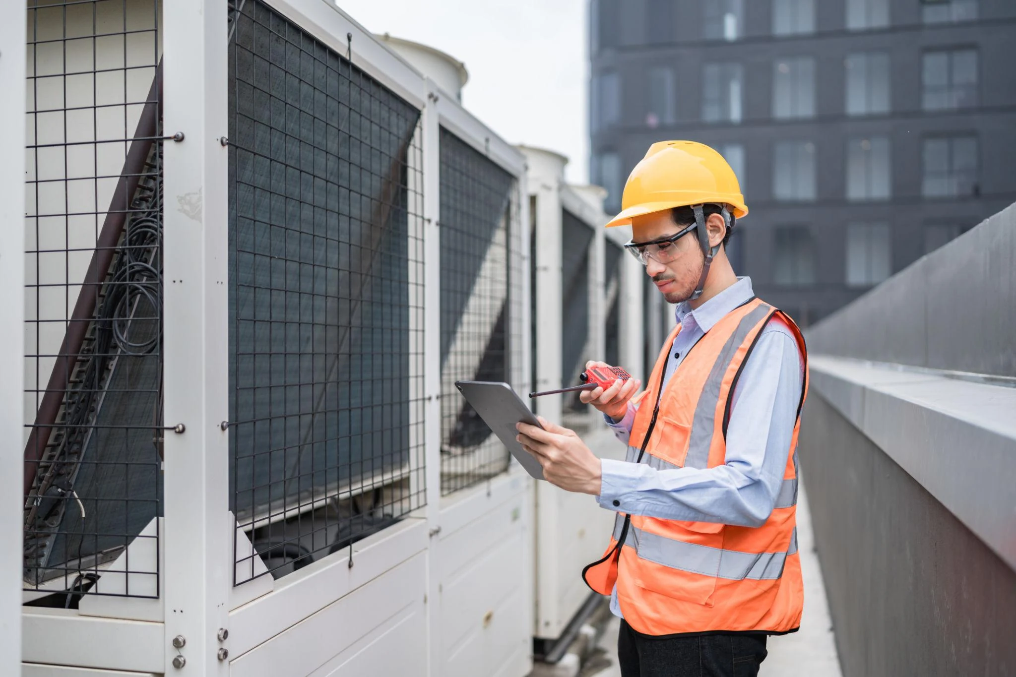 HVAC maintenance engineer